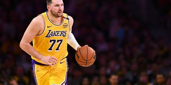 Shams:爆料东契奇交易时手抖得厉害 手机消息炸了